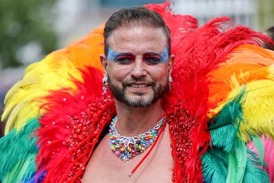 Berlijnse Pride ook dit jaar groot succes: parade lokt honderdduizenden aanwezigen