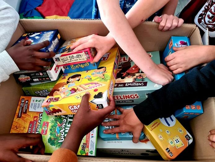 L'association Meeple Solidaire a récolté 4.000 jeux qu'elle distribuera aux familles sinistrées, notamment à Esneux, Verviers et Pepinster.