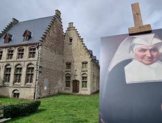 Van huis voor armenzorg tot stedelijk museum: stad verkoopt historisch Sint-Jansgodshuis