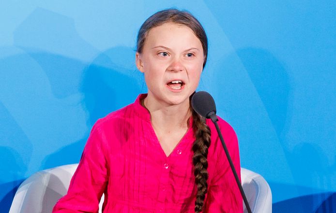 Een boze en emotionele Greta Thunberg.