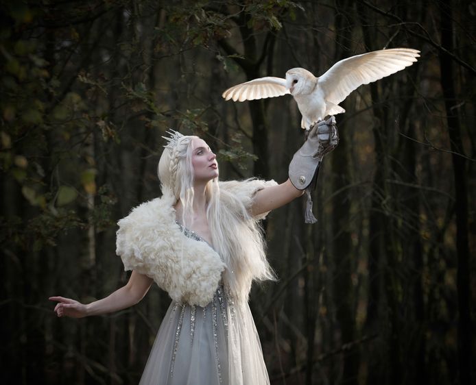 Kari van der Voort is alternatief model. Foto’s Belinda Terrisse en de kostuums van atelier Chimaera.