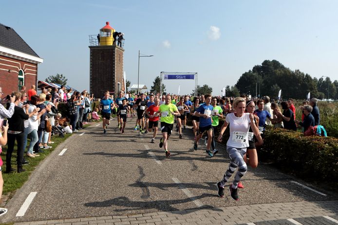 De Vestingloop in Willemstad is in een paar jaar tijd uitgegroeid tot een groot evenement.