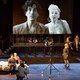 Ivo Van Hove geeft opera ‘Aufstieg und Fall der Stadt Mahagonny’ een krachtige mix van vervreemding en subjectiviteit mee