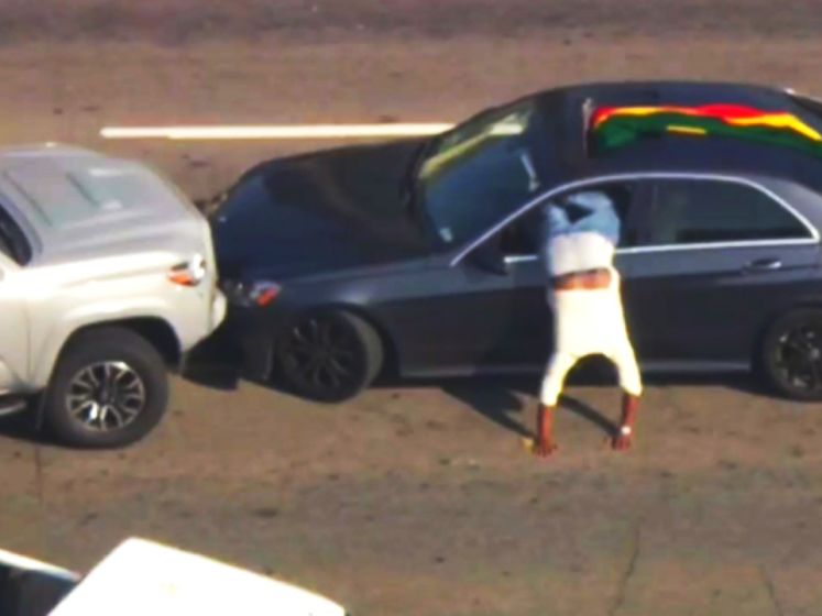 Course-poursuite à Los Angeles : un conducteur bloque un suspect en fuite