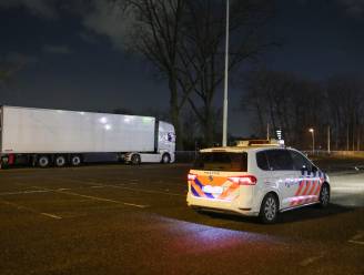 Vier verstekelingen in koelwagen in Rotterdam aangetroffen na tip uit België