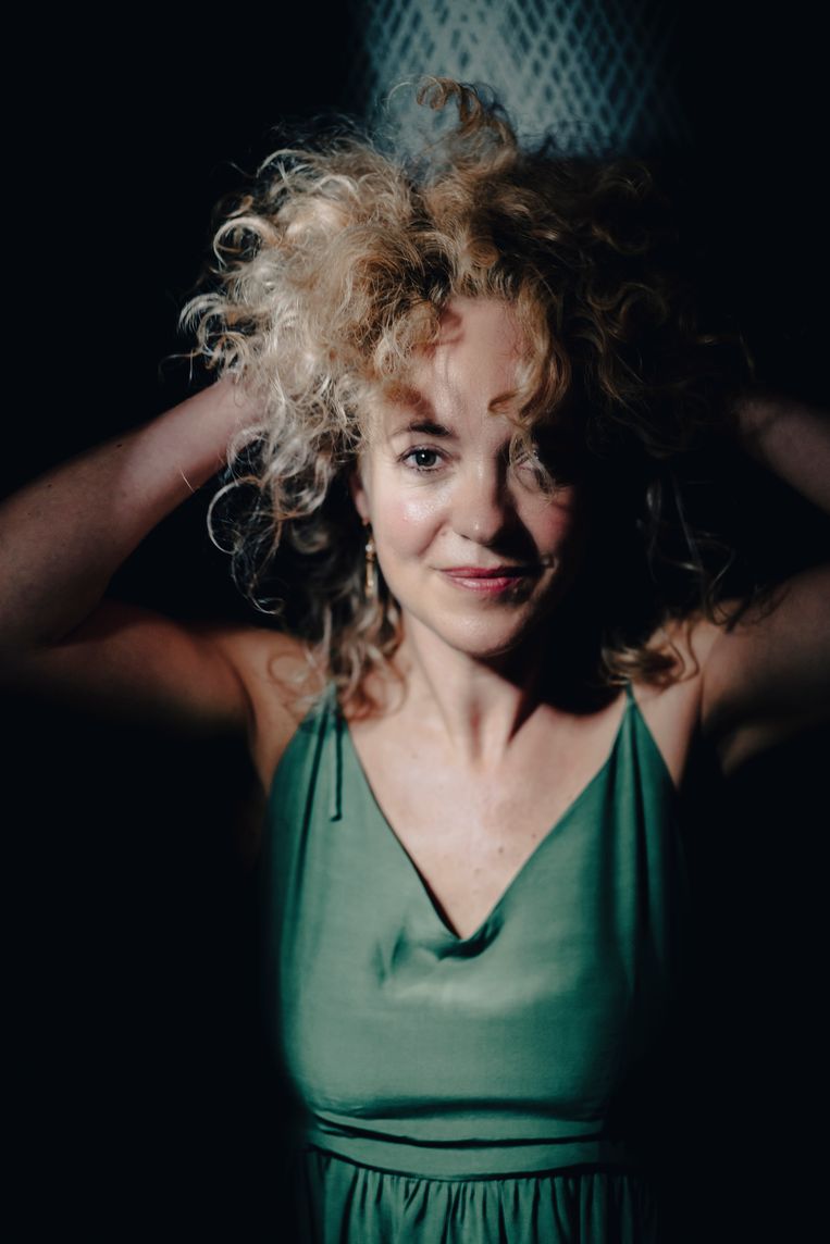 'In mijn vorige relaties ben ik vaak door het lint gegaan, echt huilen en schreeuwen, omdat ik me machteloos voelde.' Beeld © Stefaan Temmerman