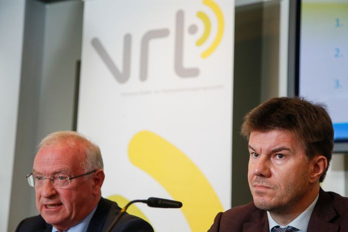 Luc Van den Brande met Vlaams minister van Media Sven Gatz (Open Vld) (Archiefbeeld).