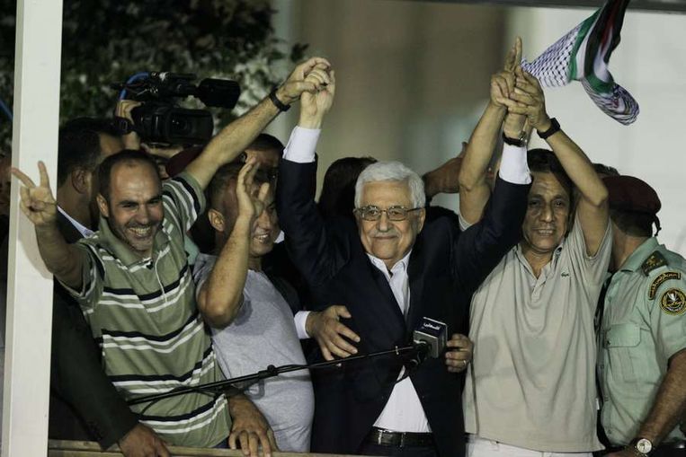 De Palestijnse president Abbas vlak voor zijn toespraak in Ramallah. Beeld AFP