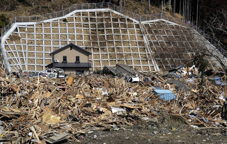 Foto's van de puinhoop in Rikuzentakada. Beeld epa
