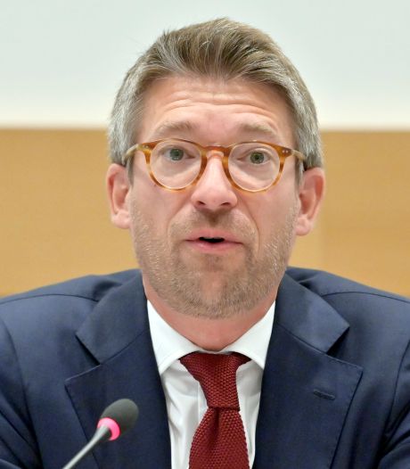 Delhaize “semble avoir oublié la tradition de la concertation sociale”, déplore Dermagne