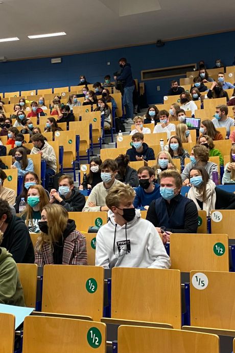Une étudiante dénonce la proposition indécente d’un doctorant: les regrets de l’UGent sur le suivi trop lent de la plainte
