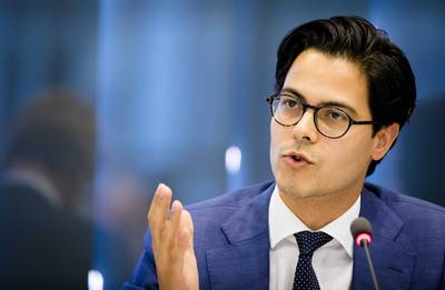 Kamer schrapt obstakel gekozen burgemeester uit Grondwet