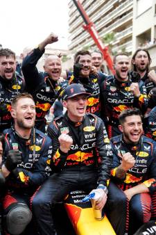 Verstappen geeft duidelijk signaal af aan Pérez, Alonso en de rest: ‘Red Bull en Max domineren elke race’
