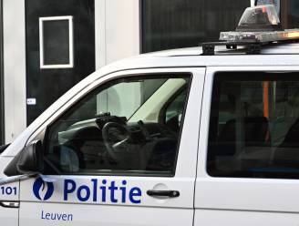 Onbekende probeert geparkeerd voertuig te stelen in Jan-Pieter Minckelersstraat