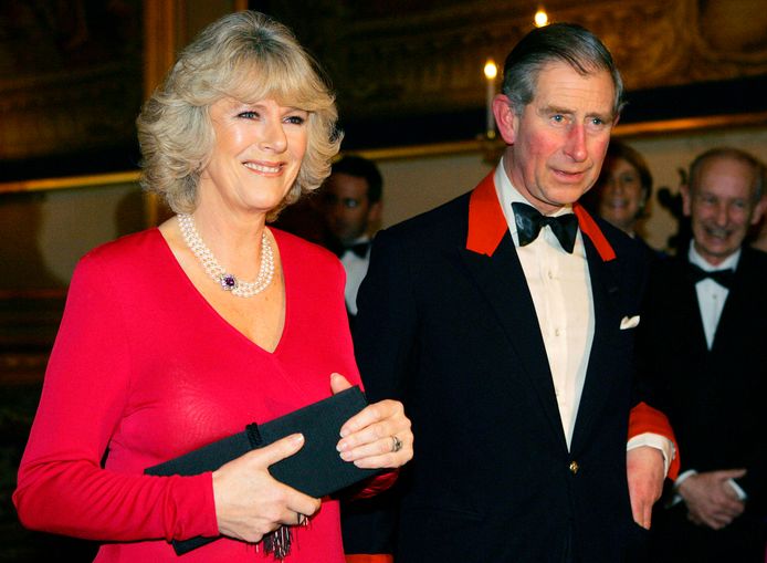 10 février 2005. Camilla Parker Bowles et le prince Charles, maintenant roi Charles III.