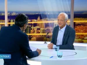 Yves Coppieters mis en difficulté lors d’un quiz politique: “Oh dites, les cours d’histoire”