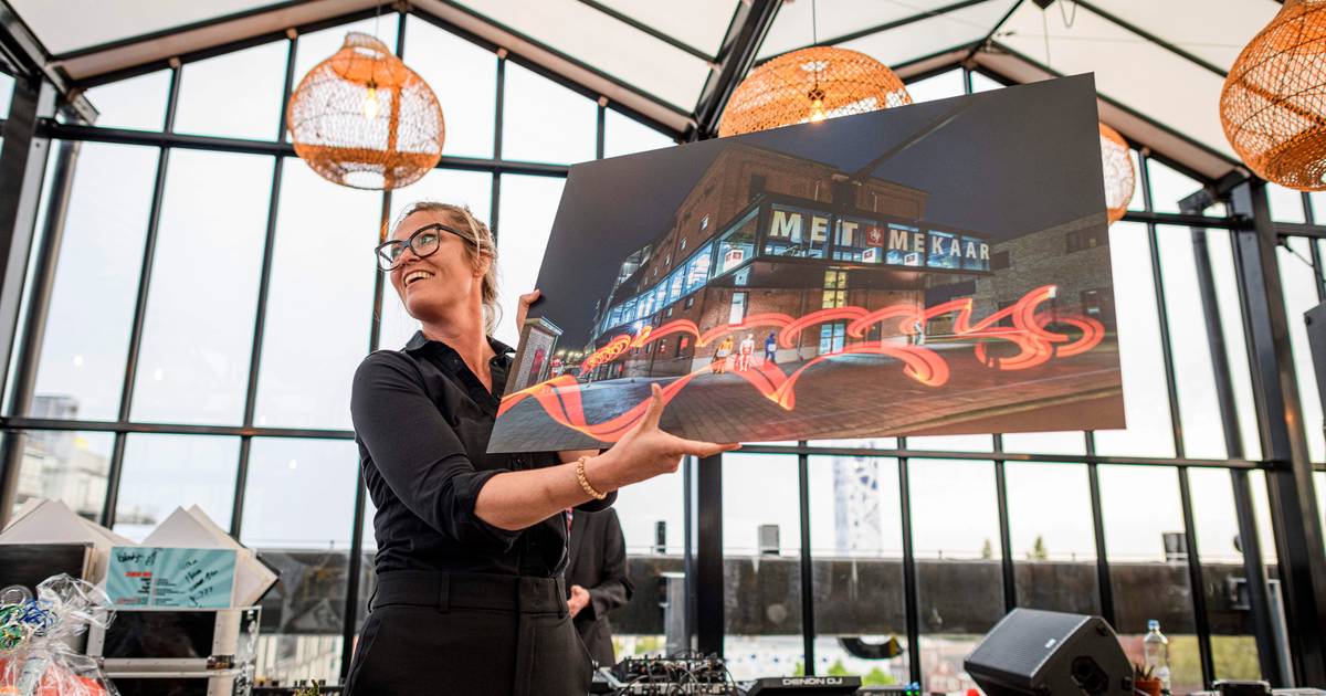 Lof voor hoofdredacteur Martha Riemsma bij haar afscheid van TC ...