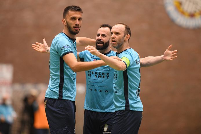 Jelovcic, Roninho en Grello feesten. Laatstgenoemde kan in de play-offs zijn 150ste doelpunt scoren voor de Hallenaren.
