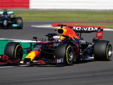 Strijd tussen Verstappen en Hamilton verhardt: 'Er zat duidelijk nog wat frustratie'