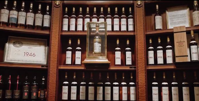 De verzameling van wijlen Richard Gooding telt 3.900 flessen whisky.