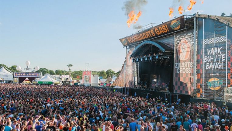 Een blik op het hoofdpodium van de editie in 2012. Beeld Zwarte Cross