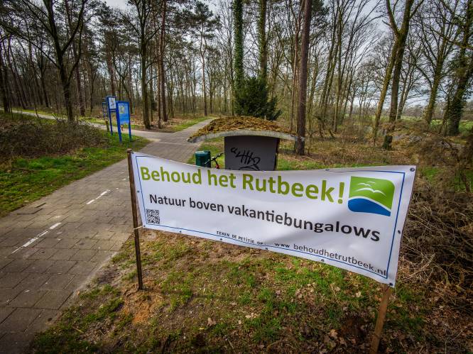 Enschedese gemeenteraad stelt discussie over plannen voor bungalows in Het Rutbeek uit