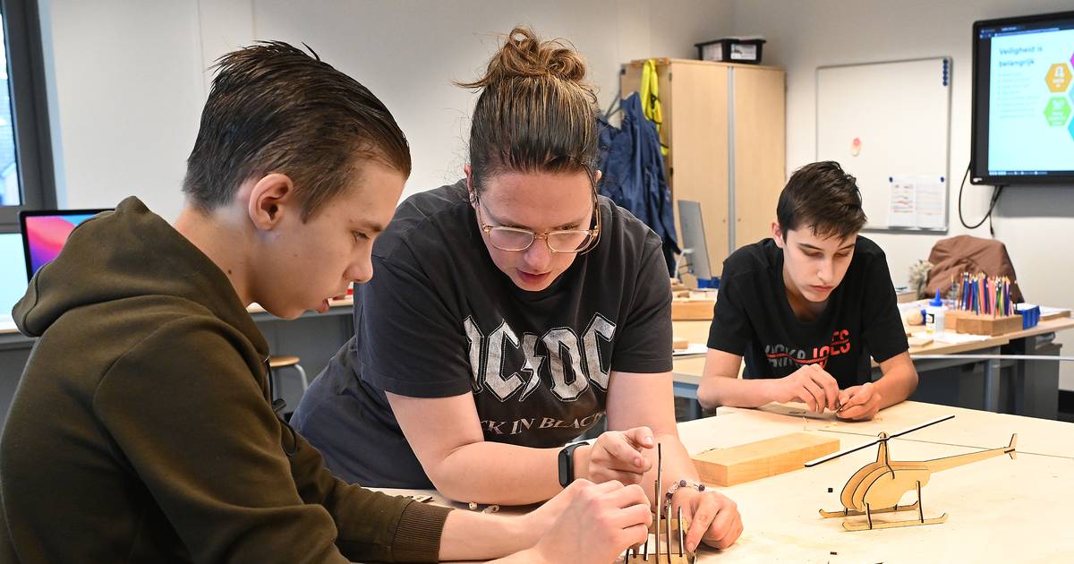 Nieuw schoolgebouw dat leerlingen in Stevensbeek een stukje rechterop laat lopen