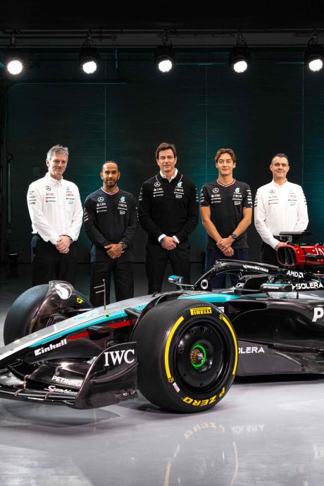 Une “monoplace très différente” pour la dernière saison d’Hamilton chez Mercedes 