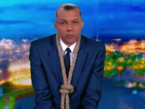 Stromae avec une corde autour du cou sur TF1: la vidéo qui choque les internautes