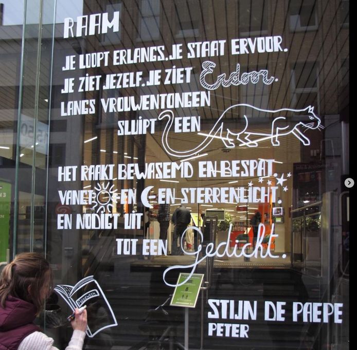 Een raamgedicht van Stijn De Paepe.