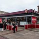 Halal Fried Chicken weer open na liquidatie: 'Dolblij zijn we'