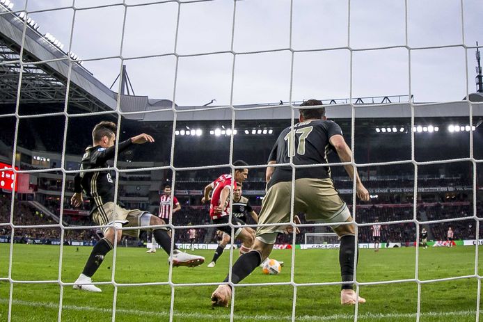 De 3-0 van Hirvin Lozano.