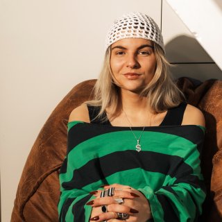 Simone (25) is looking for a quieter spot in the city: ‘On weekends it’s like Disneyland here’