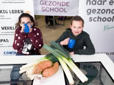 Op deze school krijgen leerlingen verse soep in plaats van boterham met hagelslag, maar hoe gezond is dat?