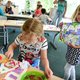Waarom de crèche vrijwel altijd de moeder belt en nooit de vader