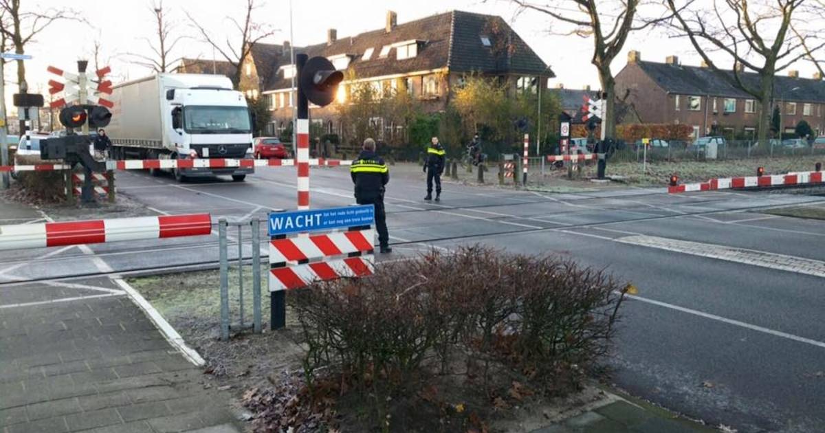 Hele dag minder treinen tussen Arnhem en Nijmegen Arnhem AD.nl