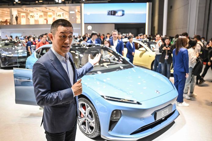 William Li, oprichter en CEO van het Chinese automerk NIO. Dat pakt uit met en wisselbatterij om vlotter op te laden.