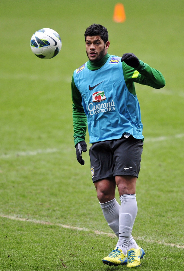 Живанилду виейра де соуза. Халк футболист зенит. Халк футболист зенит. Халк футболист зенит. Халк живанилду.