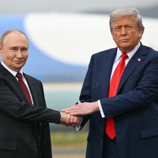Hoe de Alaska-top Trump dichter bij Oekraïne bracht: ‘Hij is het beu om door Poetin te worden onderschat’