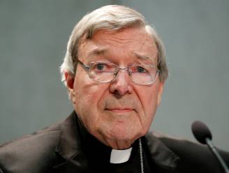 Van misbruik beschuldigde kardinaal in Australië aangekomen