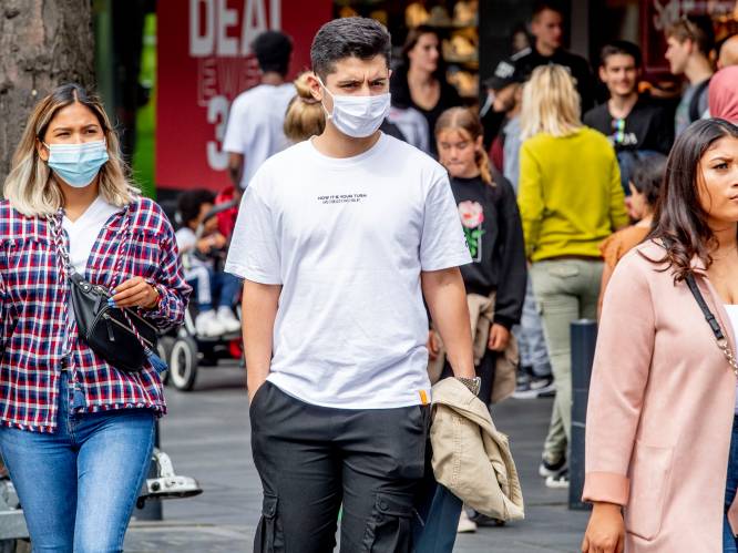 Meeste Rotterdammers houden zich aan mondkapjesplicht, demonstranten zijn beboet