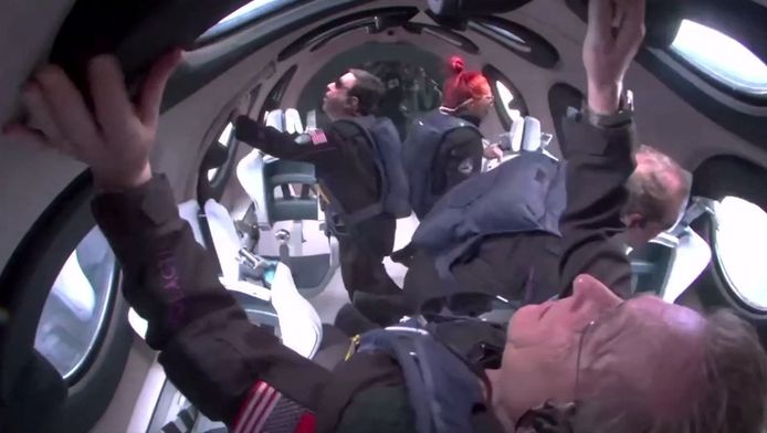 De vier passagiers aan boord van de Galactic 06-missie op 26 januari.