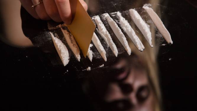 Drugshandel Klarendalseweg: tot 2 jaar cel voor dealers en loopjongens plus ruim 2 ton aan crimineel geld terugbetalen
