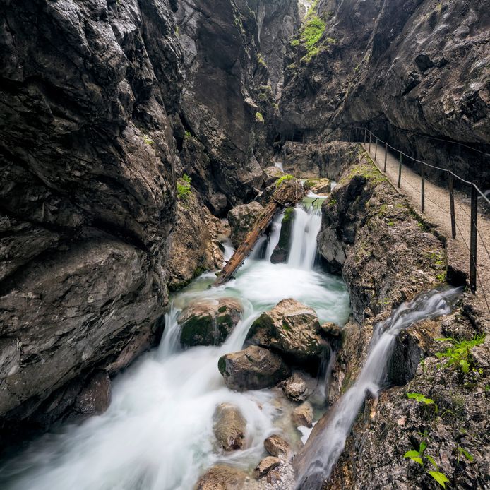 De spectaculaire kloof vol watervallen en steile rotswanden