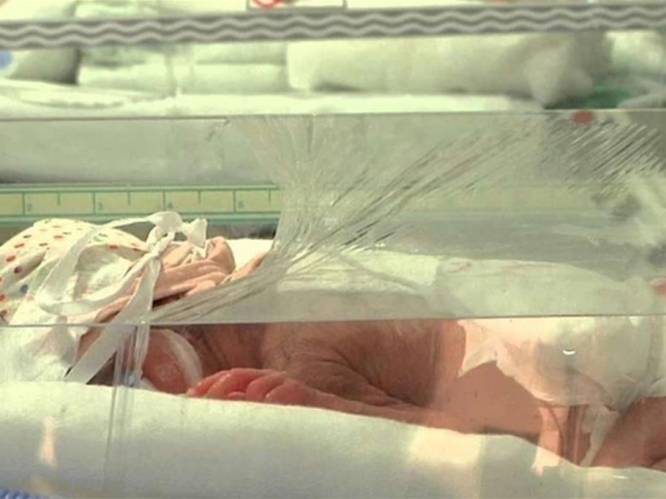 Ouders laten baby met zeldzame ‘vissenhuidziekte’ achter in ziekenhuis