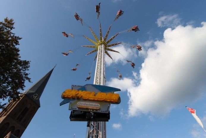 Sky Glider is een nieuwe attractie op de Sinksenfoor