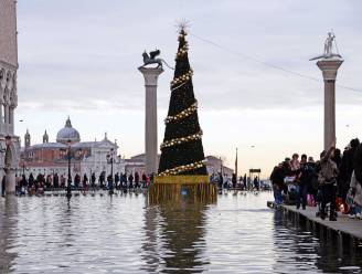 Toeristen in Venetië haken af na hevige overstromingen