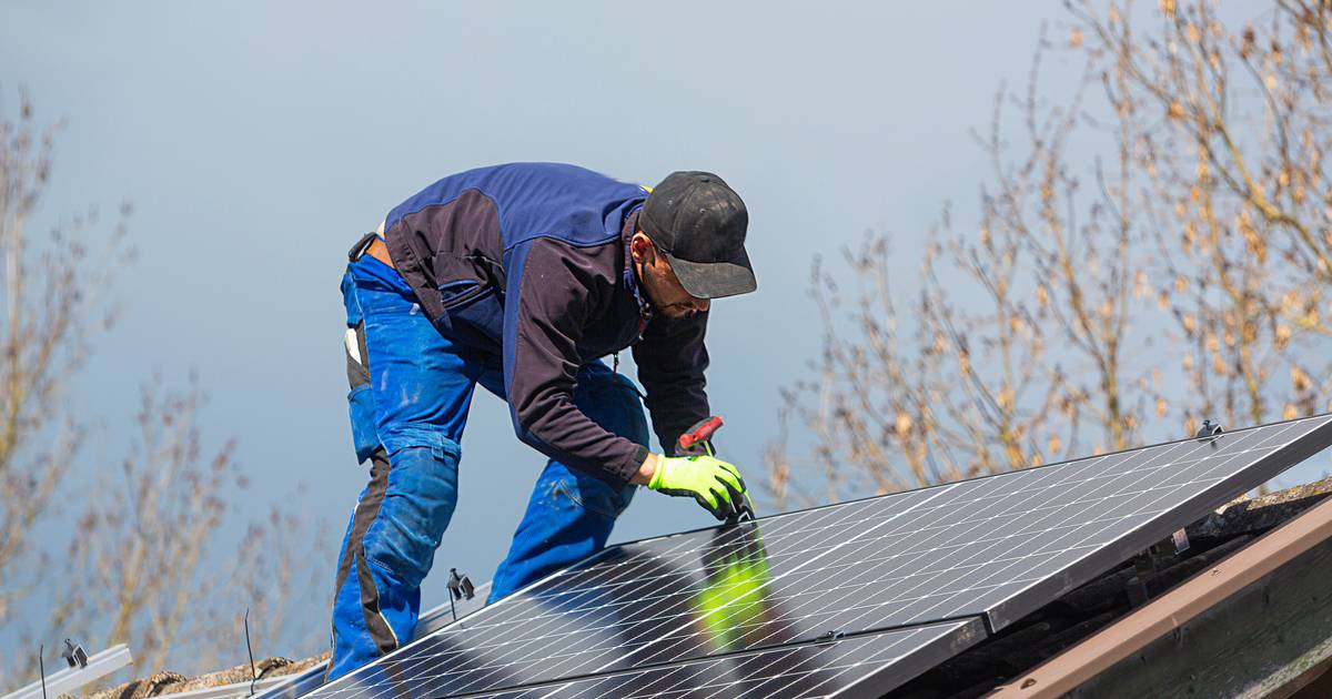 Hoelang Duurt Het Vooraleer Je Zonnepanelen, Een Warmtepomp Of Extra  Isolatie Terugverdiend Hebt? | Mijngids | Hln.Be