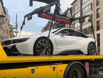 In welke gevallen mag de politie je auto takelen? En wat moet je dan doen? 