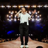 Waarom Macklemore uit de tournee van Ed Sheeran werd geschrapt: ‘Ze willen vooral voorkomen dat andere publieke stemmen hetzelfde doen’
